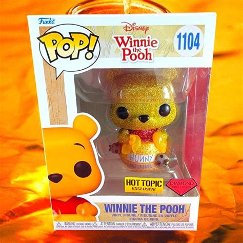 Winnie The Pooh Hot Topic Exclusive Funko Nib With Pop Protector In Pooh Winnie