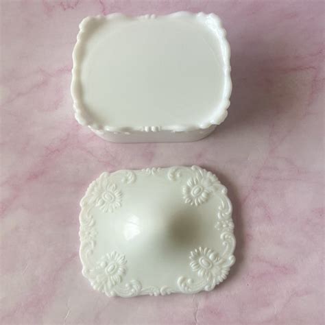 Vintage Victorian White Milk Glass Vanity Box Lidded Gem