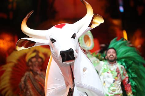 Garantido Abre Primeira Noite Do Festival Folcl Rico De Parintins