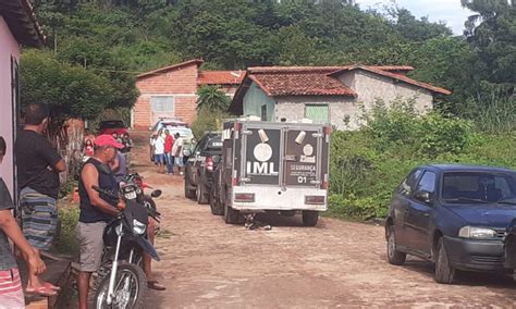 Jovem de 16 anos é morto a tiros dentro de casa enquanto dormia em