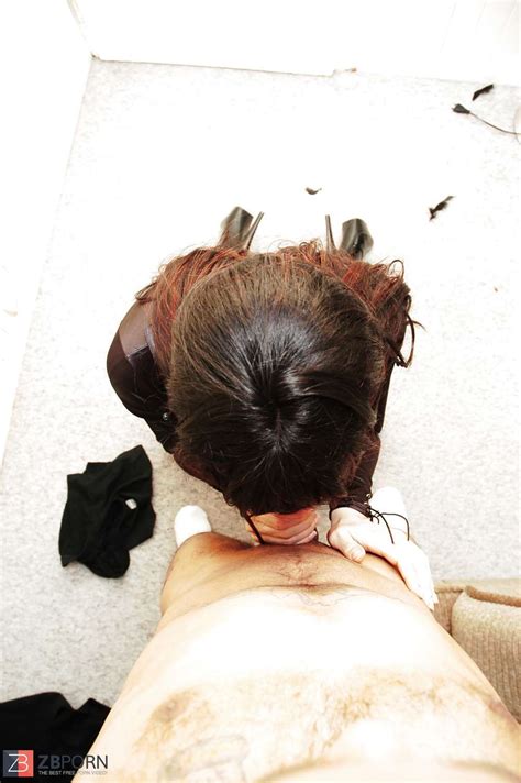 Hooded Model Gives Head ZB Porn