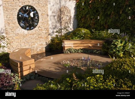 Dry Stone Wall Garden Hi Res Stock Photography And Images Alamy