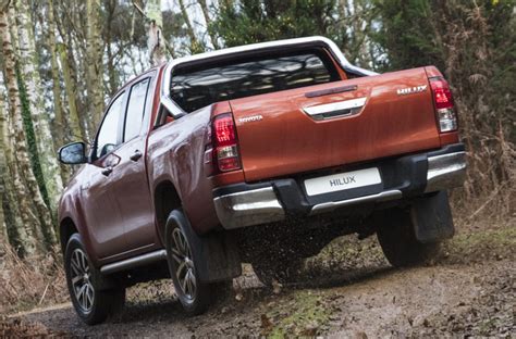 Should Toyota Introduce Hilux Revo Facelift In Pakistan Carspiritpk