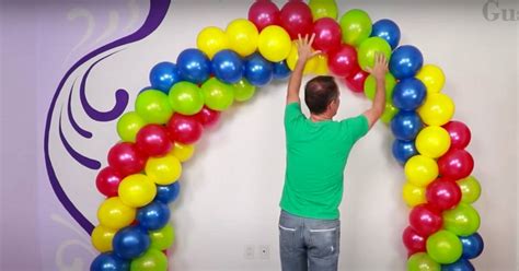 Come Si Realizza Un Arco Di Palloncini Fai Da Te Senza Struttura Il Video