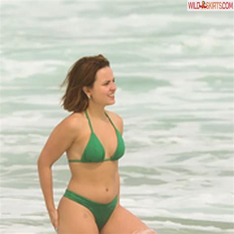 27 Hot Photos By Larissa Manoela