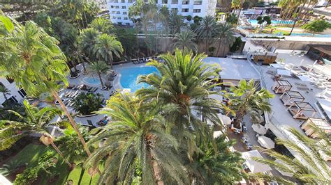 El Hotel Barcel Margaritas En La Isla De Gran Canaria