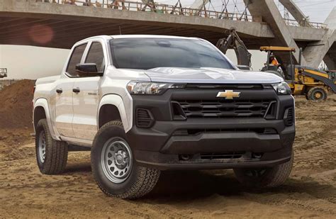 2023-chevrolet-colorado-wt-delantera - Mega Autos