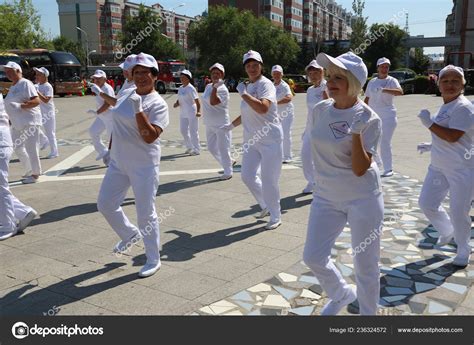 Russian Grannies Dance Square Dance Exchange Performance Heihe City