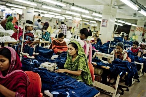 Au Bangladesh Les Usines Textiles Seront Plus Inspect Es La Croix