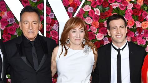 Sam Ryan Springsteen -Son Of Bruce Springsteen And Patti Scialfa - Magzica