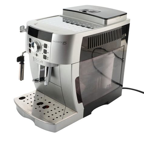 De'Longhi Magnifica XS Automatic Espresso Machine | EBTH