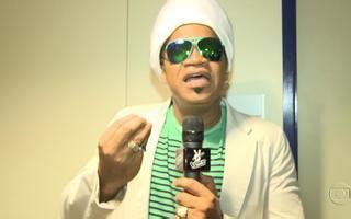 Carlinhos Brown Declara Admira O Por Ellen Ol Ria E Ludmillah Anjos