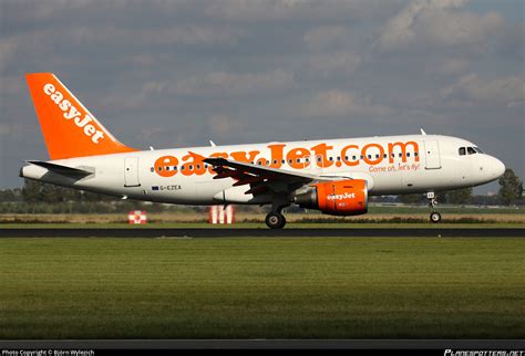 G EZEA easyJet Airbus A319 111 Photo by Björn Wylezich ID 212775