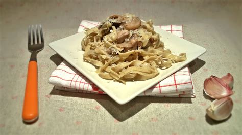 Tagliatelle Di Grano Saraceno Con Sughetto Ai Funghi Senza Glutine