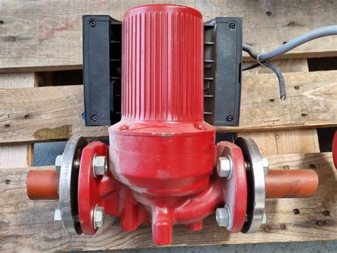 Used Grundfos MAGNA 32-120F water pump - HOS BV