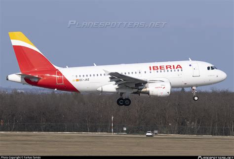 EC JAZ Iberia Airbus A319 111 Photo by Farkas Tamás ID 1058152