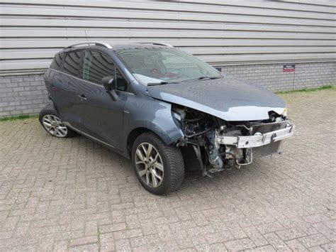 Renault Clio IV Estate Grandtour 0 9 Energy TCE 90 12V Salvage Vehicle