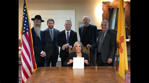 Nm Gov Lujan Grisham Signs Executive Order Combating Antisemitism 🎉👍