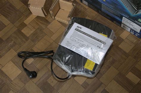 Источник бесперебойного питания APC Back-UPS BE550G-RS, 550ВА, 330Вт ...