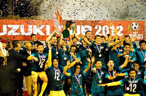 2012 AFF Suzuki Cup Singapore Player Grades Shahdan Sulaiman Goal