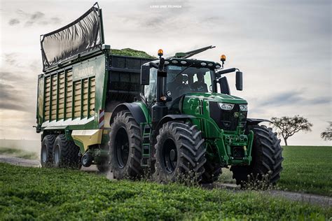 Grünroggen Ernte Land und Technik