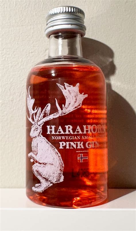 Harahorn Pink Gin Expert Gin Review And Tasting Notes