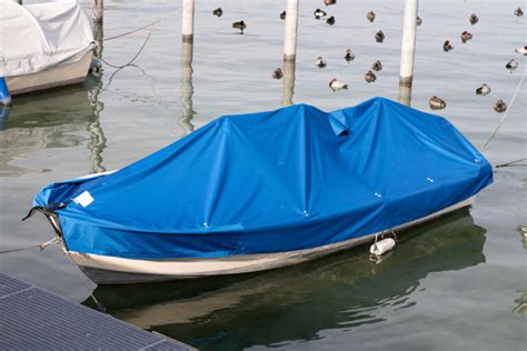 How to Choose the Right Boat Cover - V-Dock - R&D Manufacturing Inc