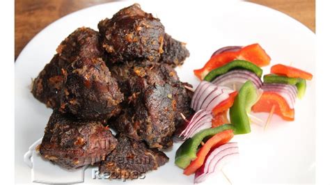 Nigerian Small Chops 3 Nigerian Asun Peppered Goat Meat Con Immagini