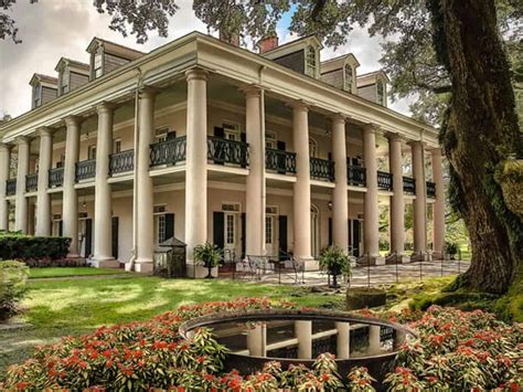 Oak Alley Plantation Admission & Guided Tour with Transportation from New Orleans - TripShock!