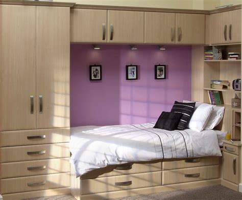 Fitted bedroom furniture designs - Hawk Haven