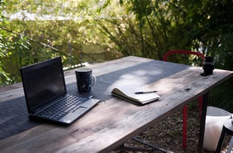 How To Make Laptop Screens Readable Outdoors Trendyport