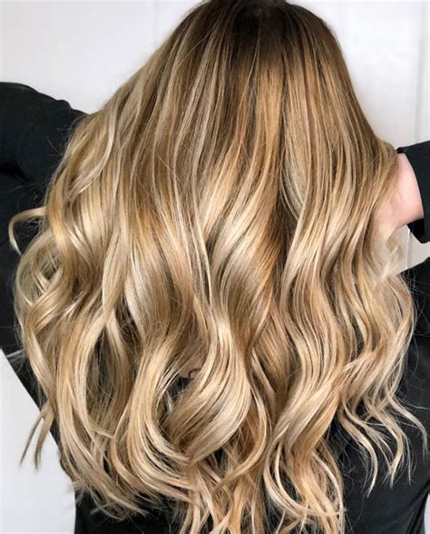 Honey Blonde Highlights Ideas Bold Edgy Look