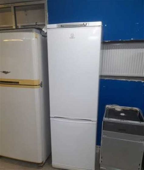 Холодильник Indesit 185см на гарантии. Привезём | Festima.Ru – частные ...