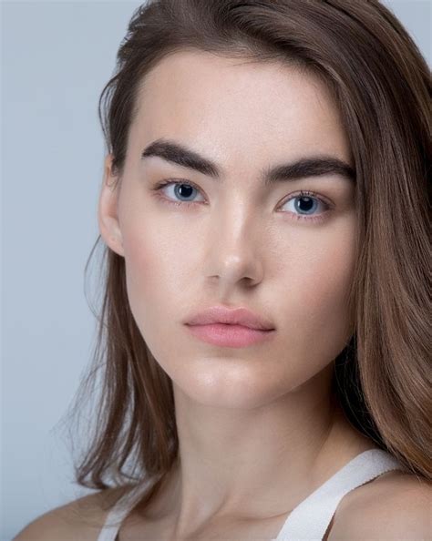Avoir Des Sourcils Plus Fournis Remplis Maison Lutetia