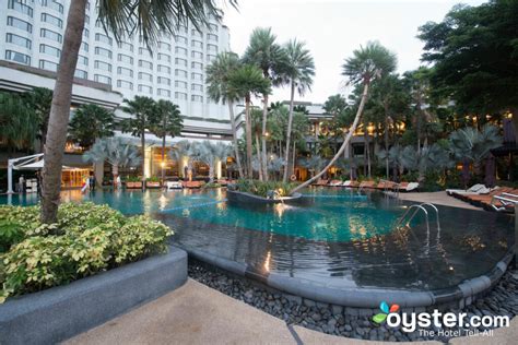 Shangri-La Hotel Bangkok Review: What To REALLY Expect If You Stay