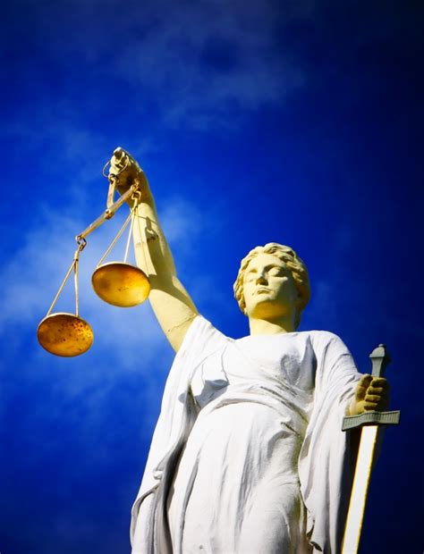 Damas On Line Gratis - ShaniShaktiAnanda (PedroAGómezRuzzo): Por Justicia Divina