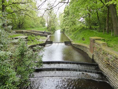 Blackmoorfoot Conduit Kevin Waterhouse Geograph Britain And Ireland