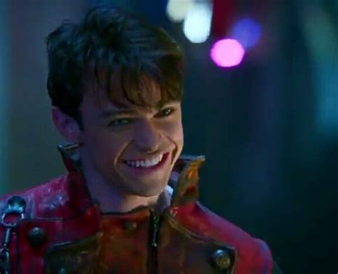 Thomas Doherty Played Harry Hook In Descendants And Thomas