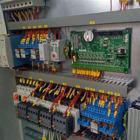Шкаф управления дренажным насосом с диспетчеризацией GSM ШУН2Д-Д-10 ...