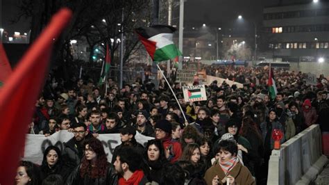 FOTO VIDEO Palestina Scontri Davanti Alla Sede Rai A Bologna Al