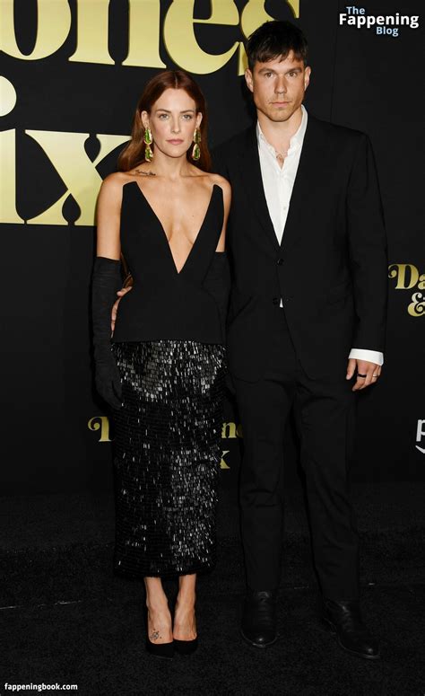 Riley Keough Nude Onlyfans Leaks Fappening Fappeningbook