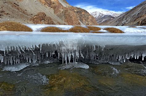 Images - Snow Filled Landscapes during Winter in Ladakh - Darter ...