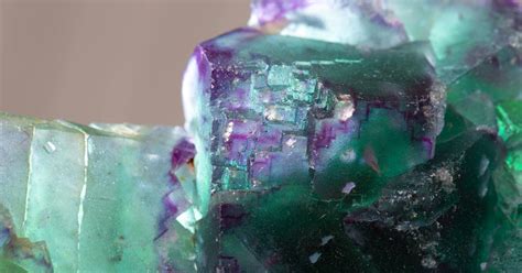 Fluorita Propiedades De La Piedra Multicolor De La Buena Suerte