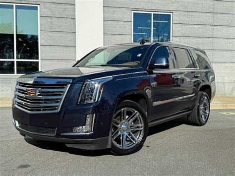 Used 2017 Cadillac Escalade Platinum 4wd For Sale With Photos Cargurus