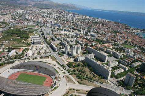 Slobodna Dalmacija Splitska Policija Tra I Nasilnika Maloljetnik