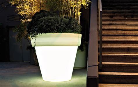 15 Astonishing Illuminated Planter Designs That You Shouldn T Miss