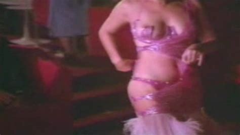 Naked Gloriella In Los Mantenidos