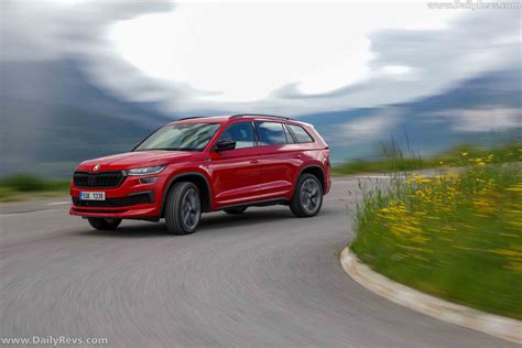 2021 Skoda Kodiaq Sportline - Stunning HD Photos, Videos, Specs ...