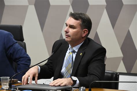 Fl Vio Diz Que Pris O De Bolsonaro S Especulada Porque Moraes Tem