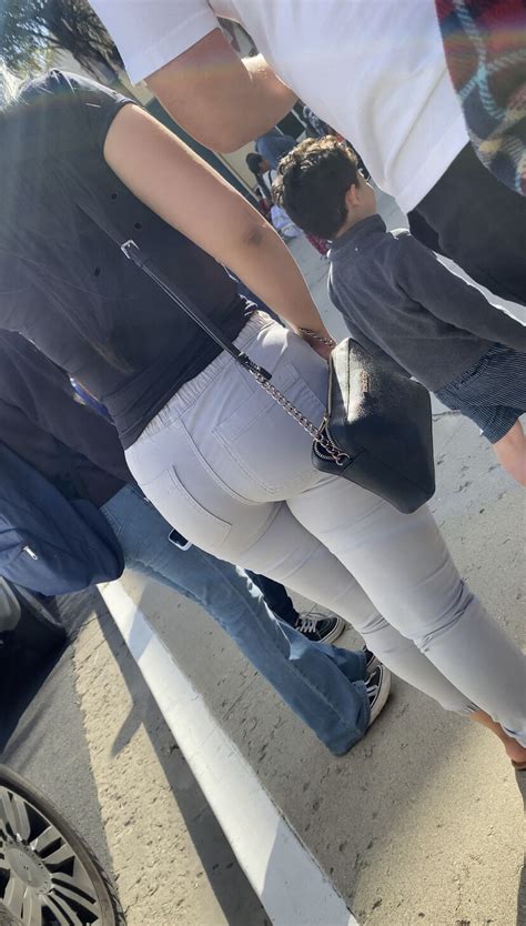 Nice Tight Latina Milf Ass And Body Spandex Leggings Yoga Pants Forum